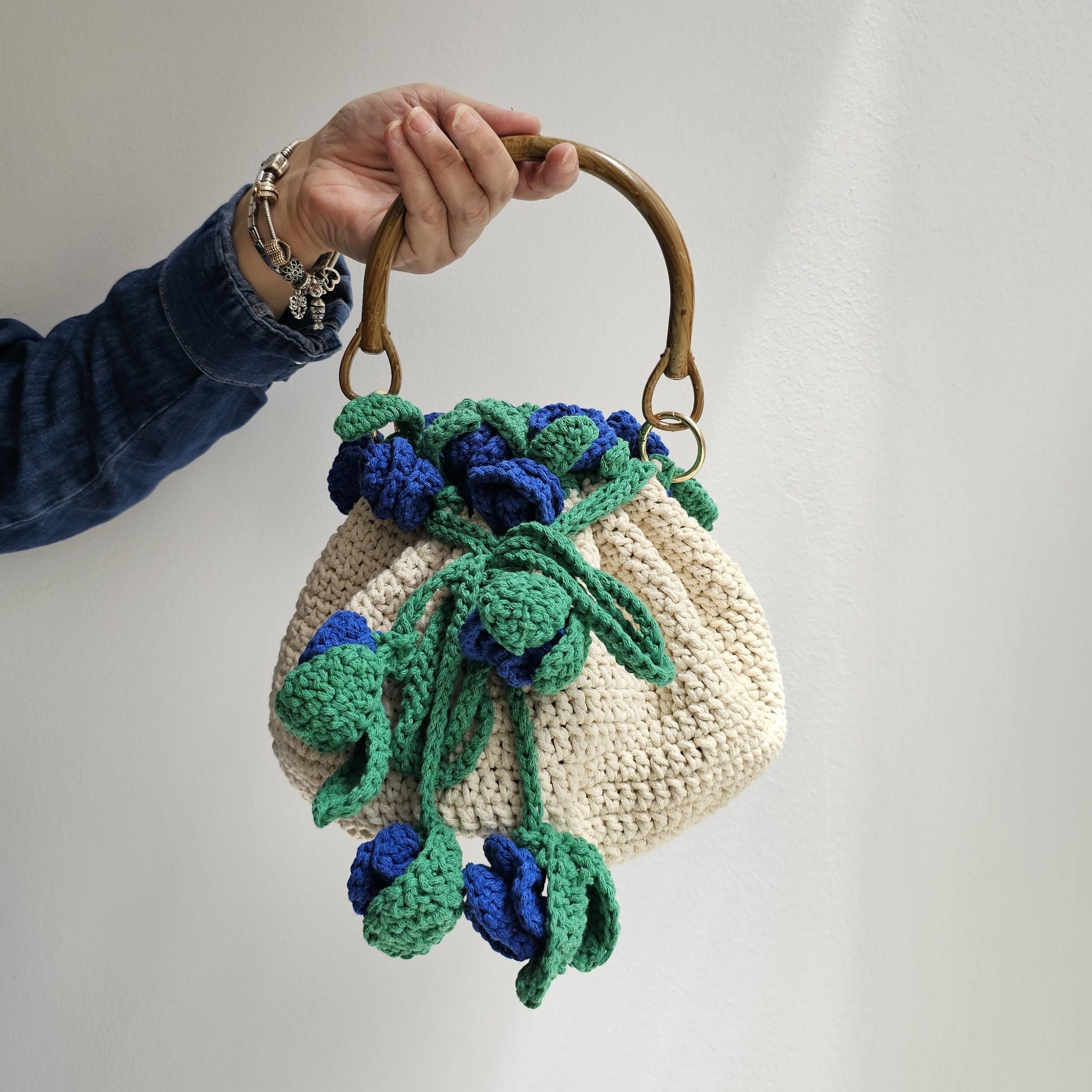 Rose Crochet Handmade Flower Bouquet Bag: Sister Christmas